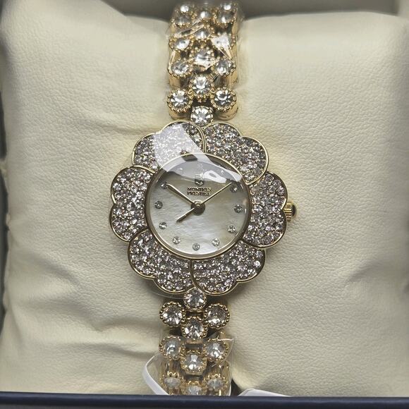 New Montres Prestige x Invicta Women's Crystal Watch 28 mm Quartz Gold - Picture 3 of 10